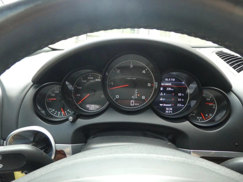 Приборная панель Cayenne 958