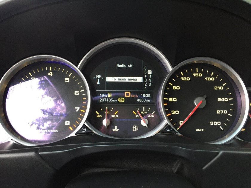 Приборная панель Порше Кайен 955