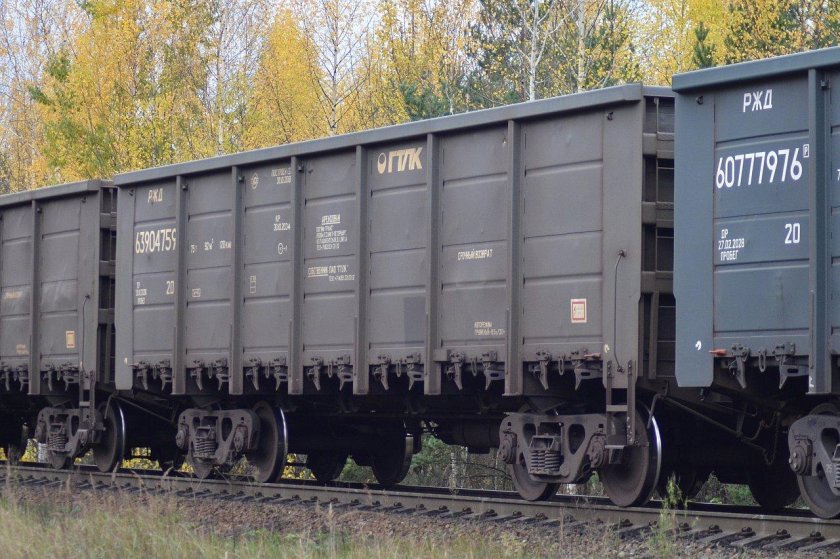 Четырехосный полувагон