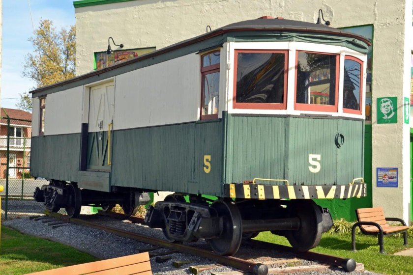 Моторный вагон