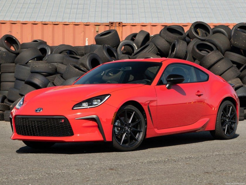 Тойота gr 86 2021