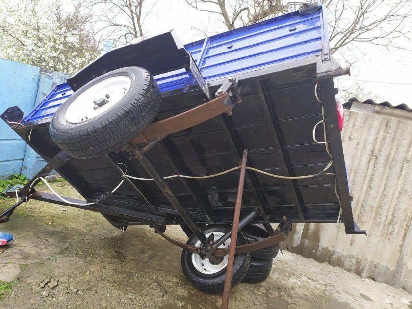 Прицеп к легковому автомобилю