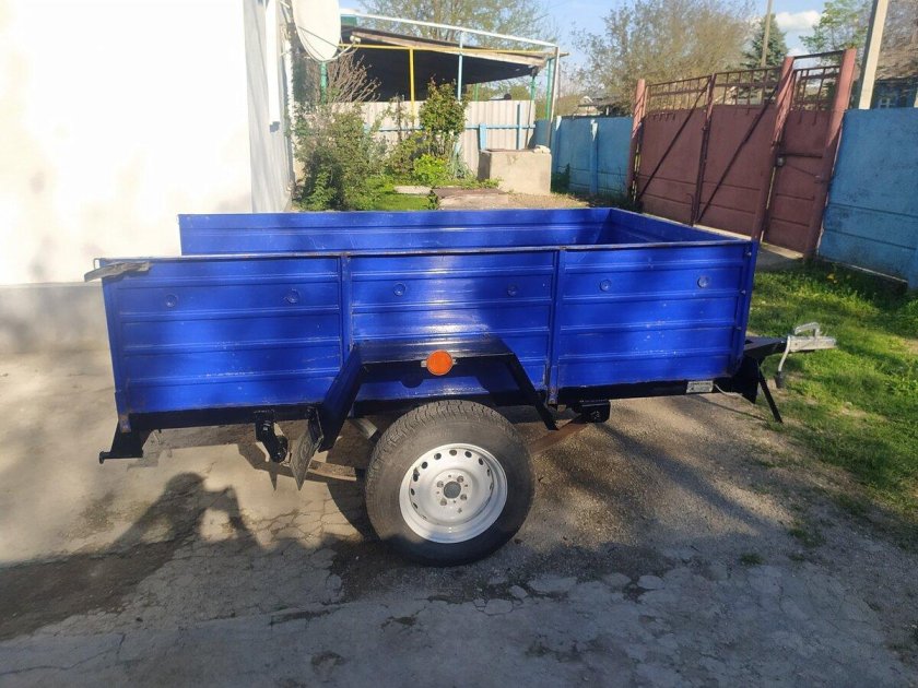 Прицеп к легковому автомобилю