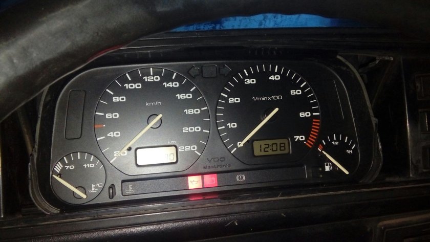 Приборная панель Фольксваген гольф 3