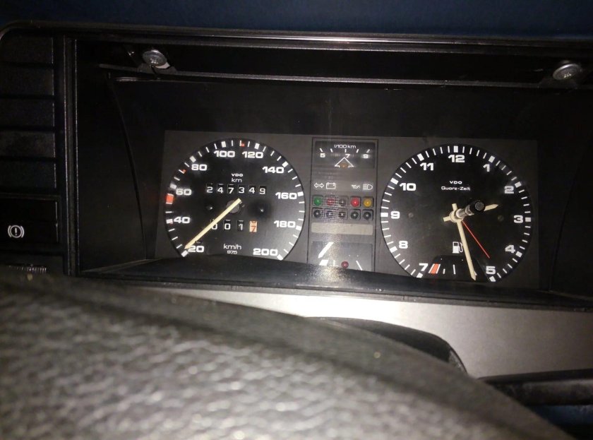 Панель приборов Пассат б2