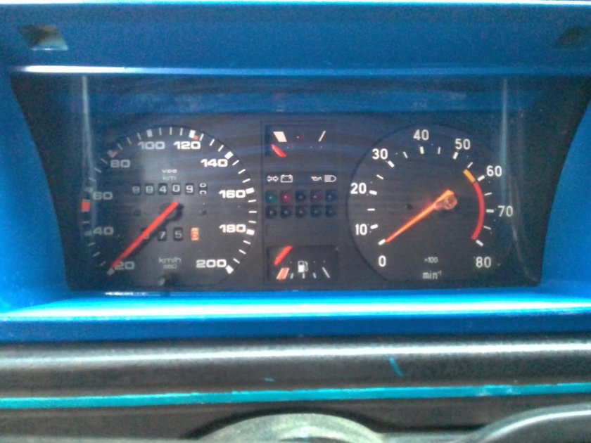 Тахометр VW Golf 2