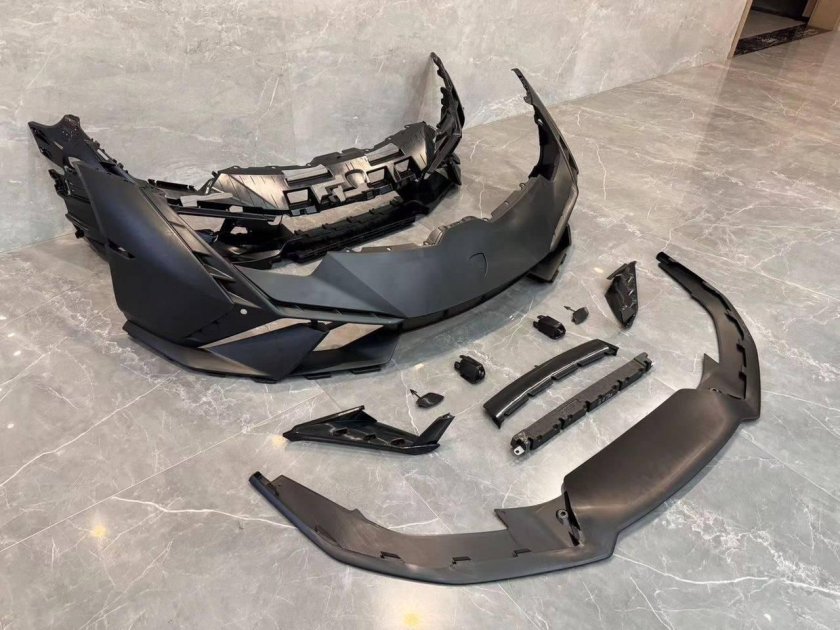 Передний бампер