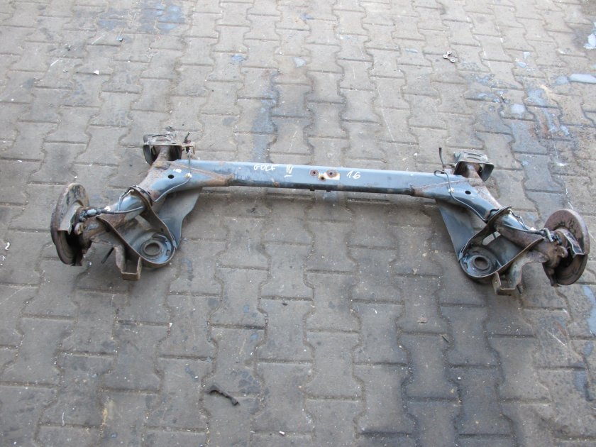 Балка Шкода Октавия