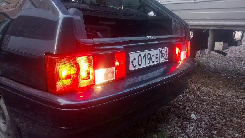 Задние Габаритные огни ВАЗ 2115