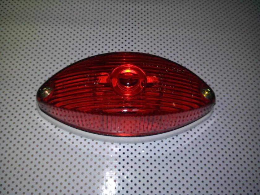 Фонарь габаритный красный верхний Форд Транзит