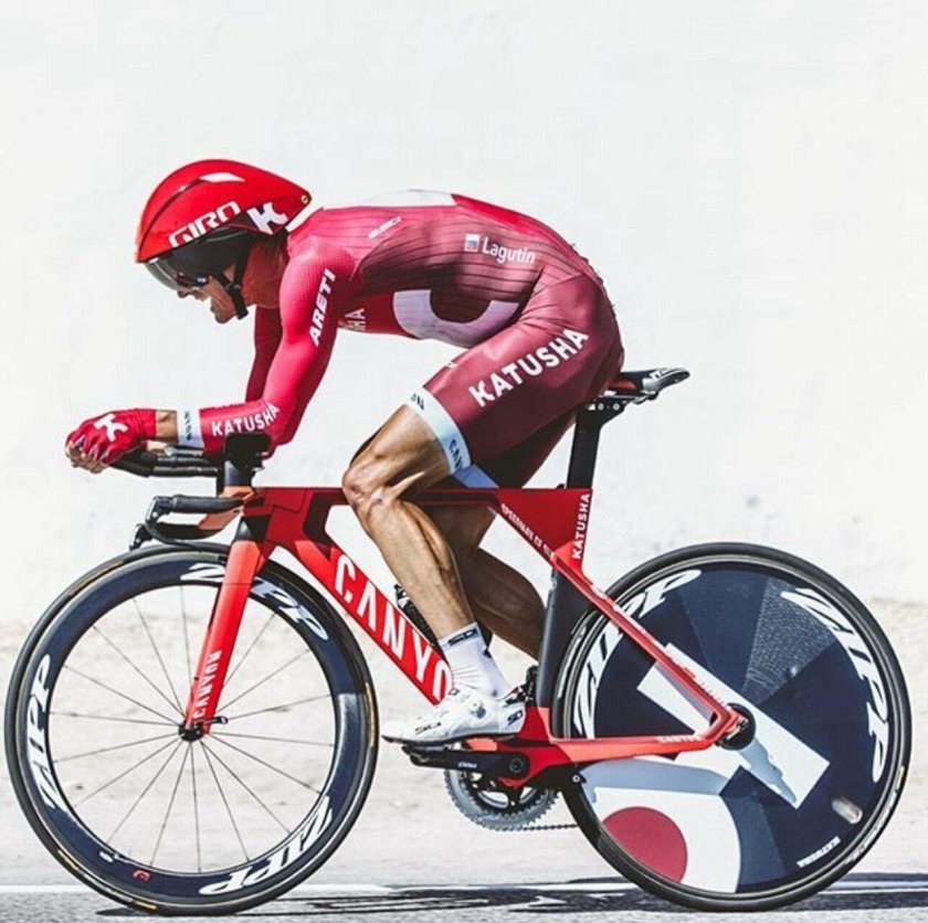 Шоссейный велосипед Canyon