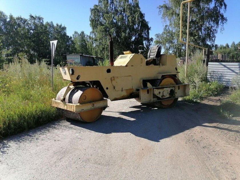 Каток дорожный ду-48б