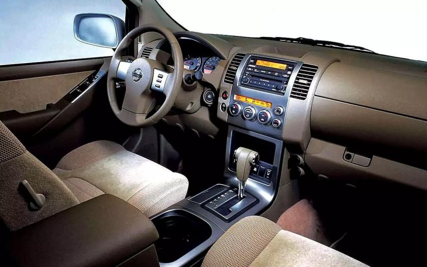 Nissan pathfinder 2012 салон