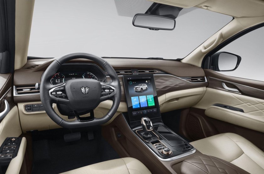 Китайский кроссовер Паладин