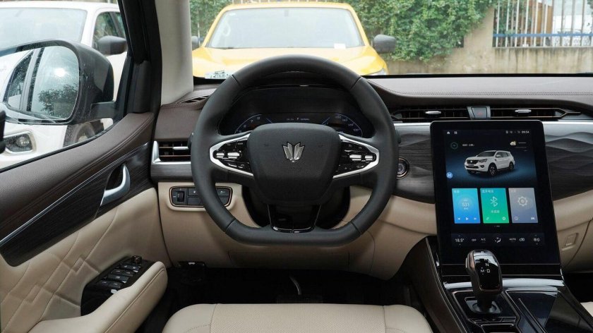 Ниссан Паладин 2023