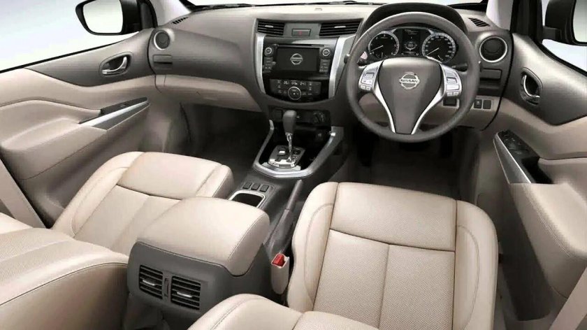 Nissan Navara 2023