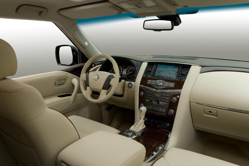 Nissan Patrol y62 2010