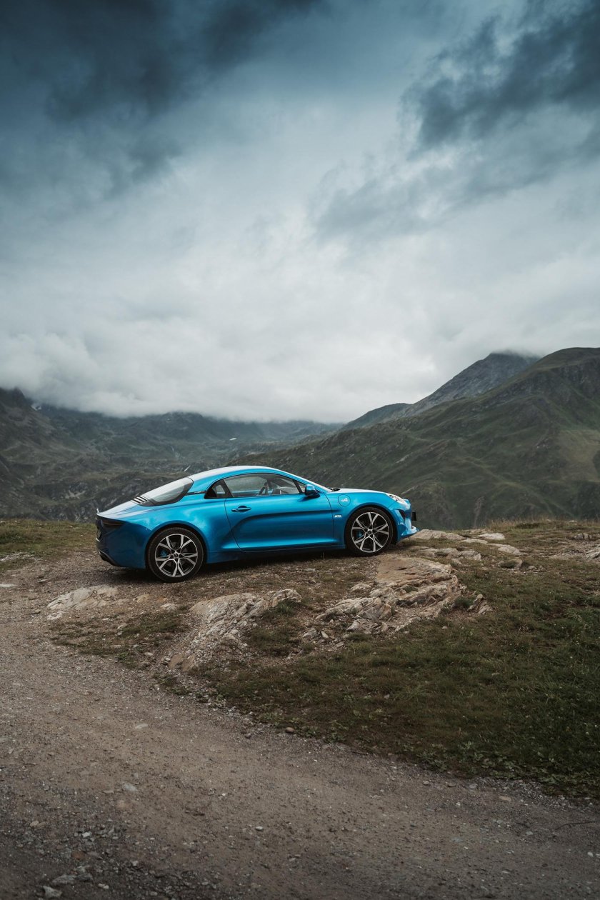 Рено Альпина а110