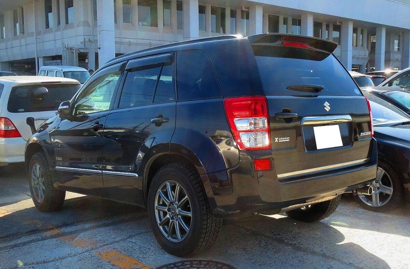 Suzuki Escudo Salomon