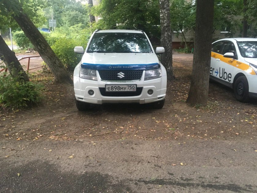 Губа Сузуки Гранд Витара