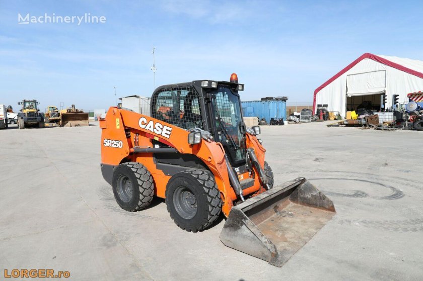 Мини погрузчик кейс