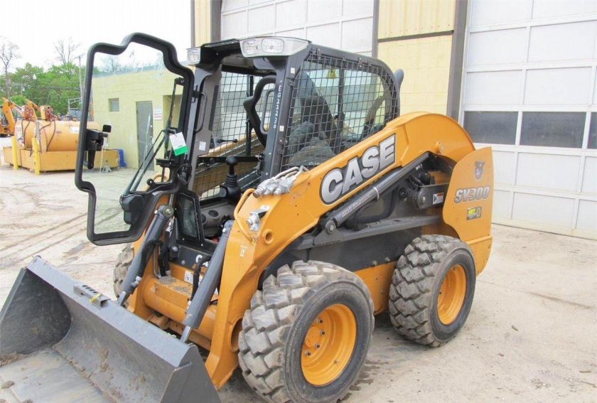 Погрузчик фронтальный Case sv250