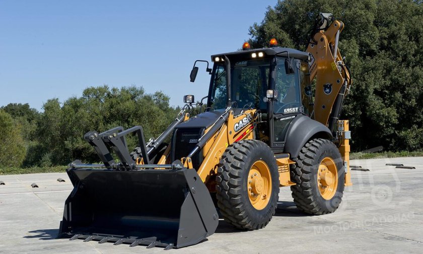 Экскаватор-погрузчик Case 695st