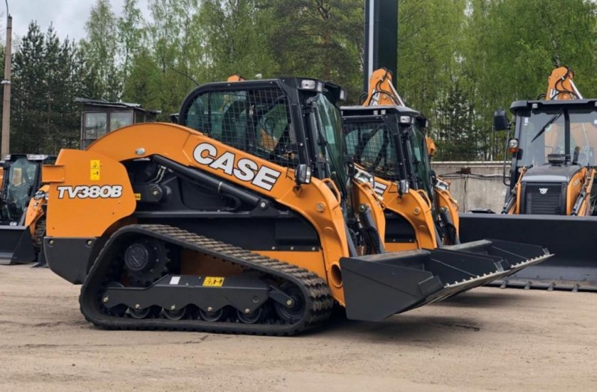 Мини-погрузчик Case tv380