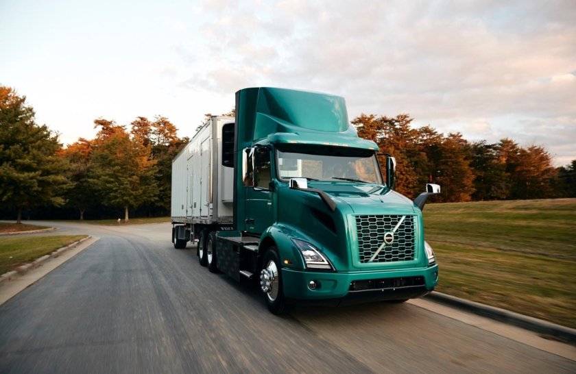 Volvo VNR Electric
