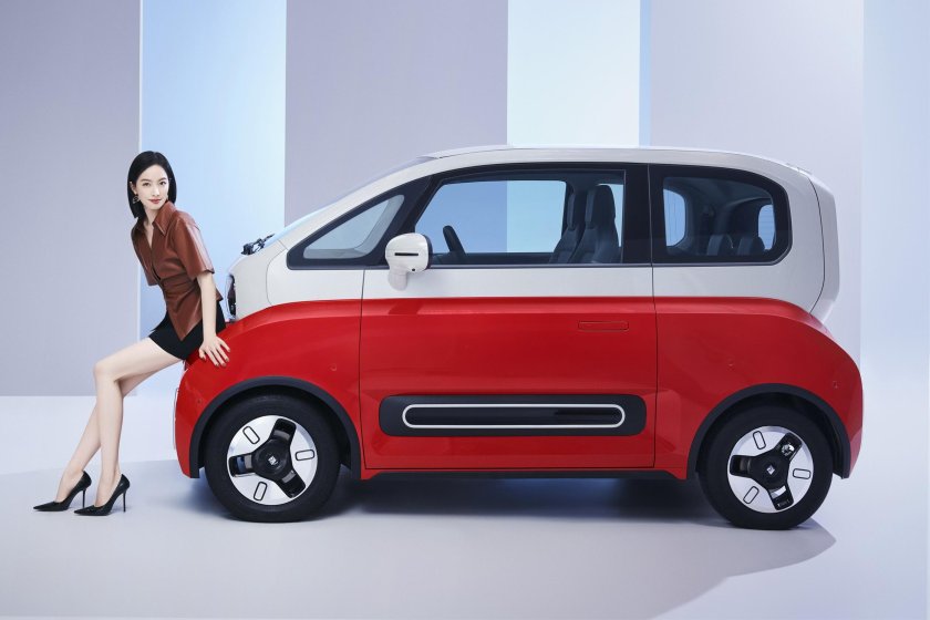 Китайский электромобиль киви