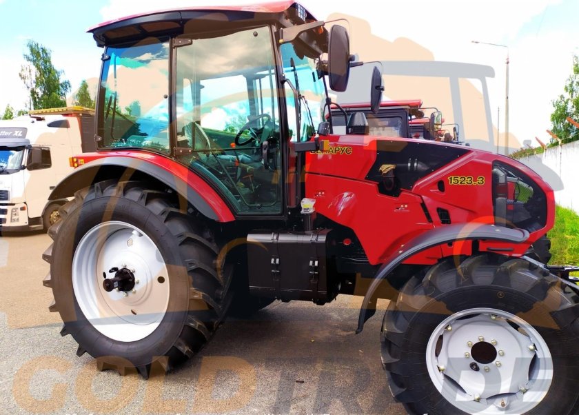 Трактор МТЗ 1523.3