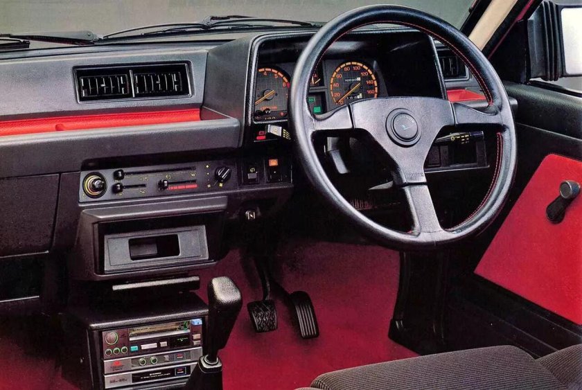 Daihatsu Charade 1985 Interior