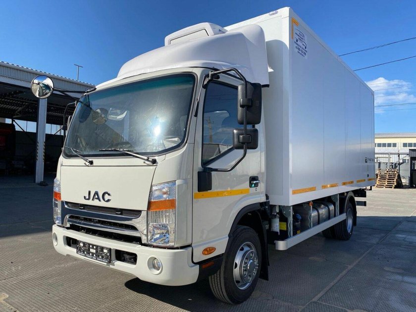 Грузовой автомобиль jac n80 рефрижератор