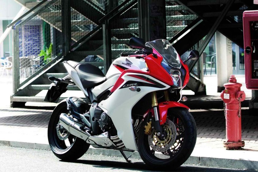 Мотоцикл honda cbr 600
