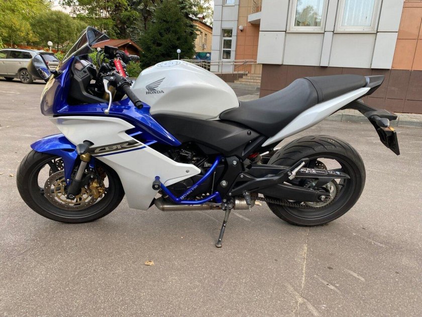 Мотоцикл honda cbr 600