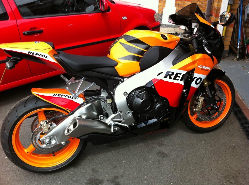 2011 Honda cbr1000rr (Fireblade)