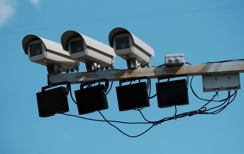 Камеры видеонаблюдения на дорогах