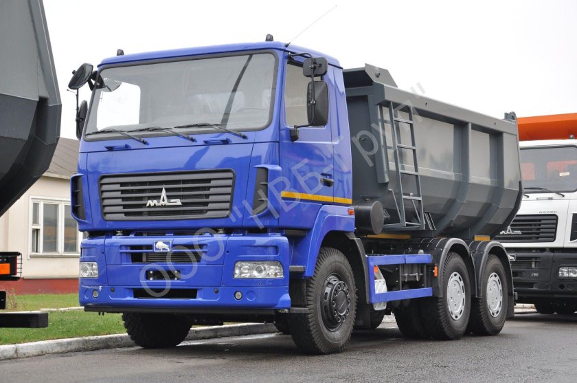 Самосвал МАЗ 6502н9