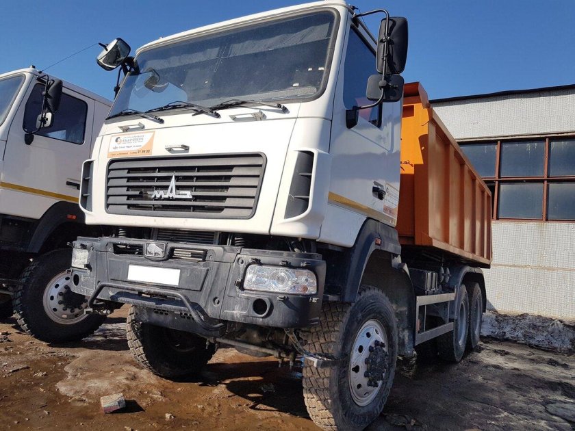 Самосвал маз