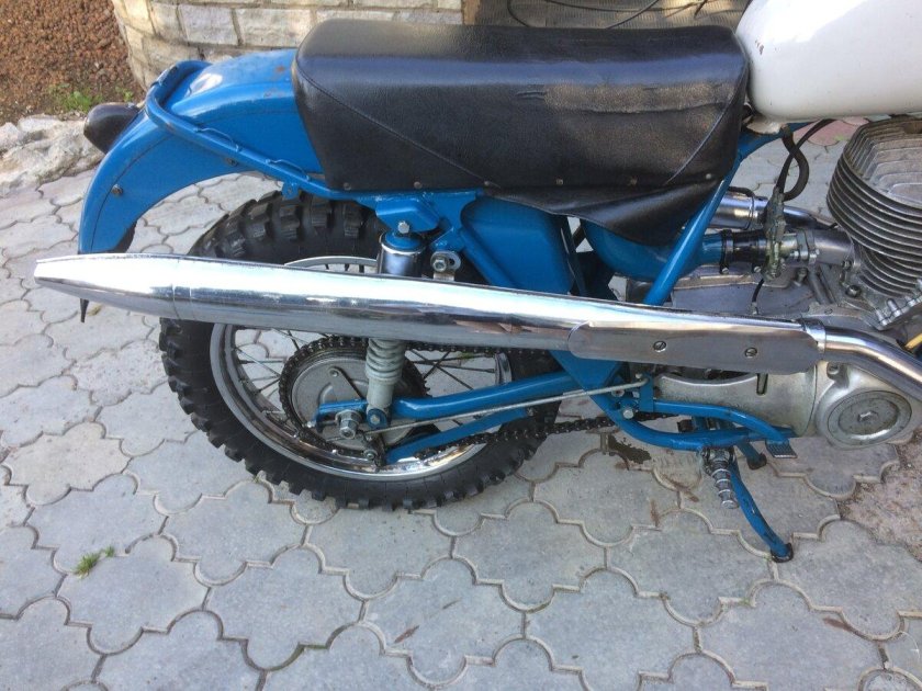 Мотоцикл чезет 500