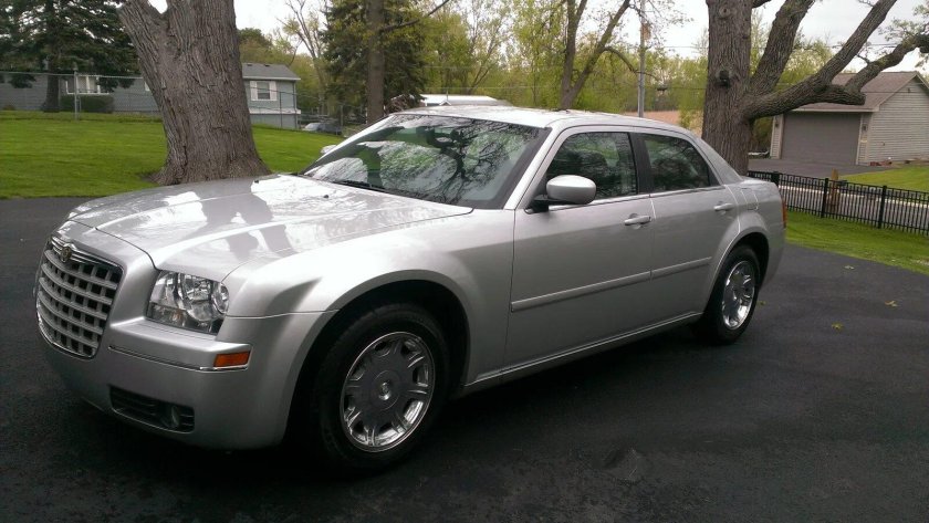 Chrysler 300 2005