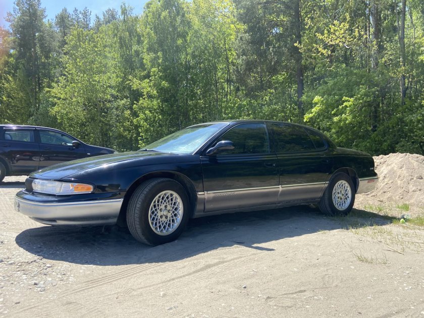 Крайслер lhs 1993