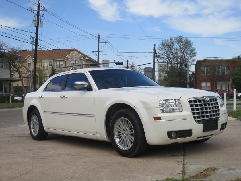 Chrysler 300 2010