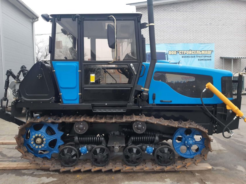 Трактор ВГТЗ ДТ-75