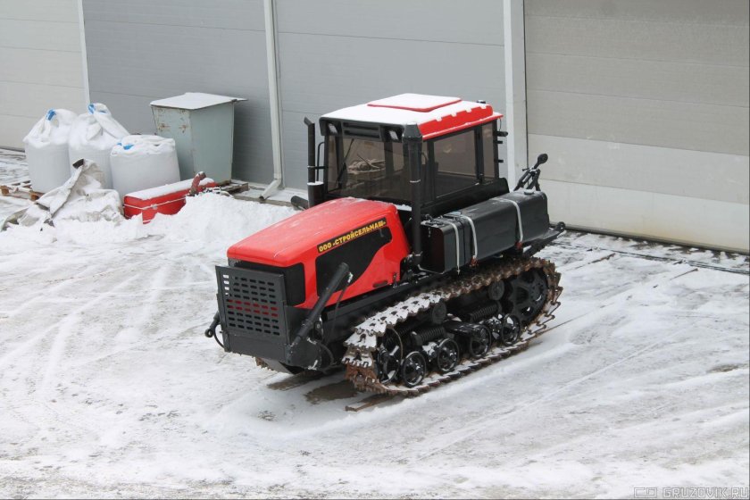 Трактор ДТ 75 РС 4