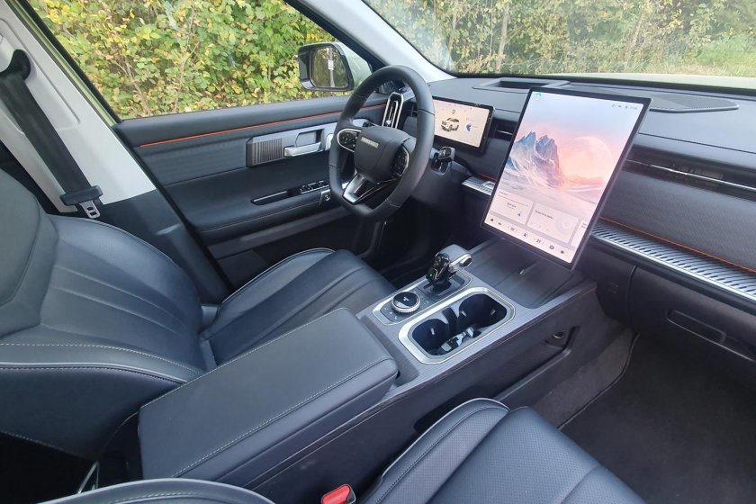 Автомобиль jaecoo