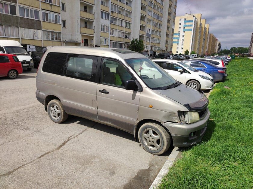 Toyota lite ace noah