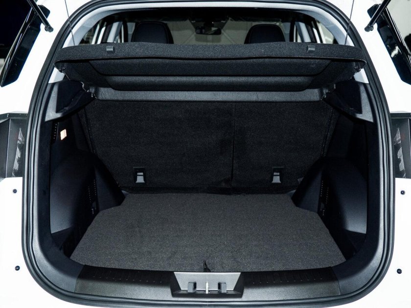 Размер багажника черри Тигго 8