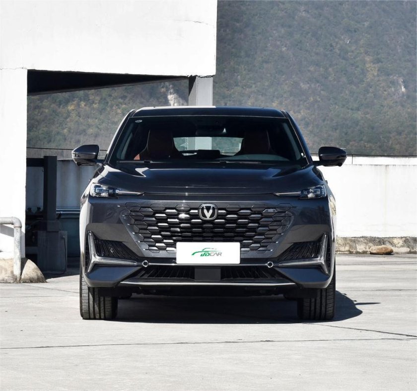 Автомобиль changan uni k