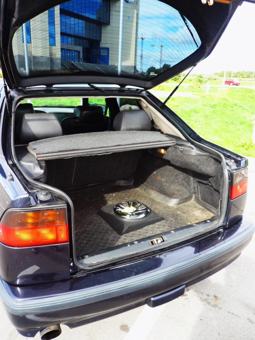 Стойки багажника Сааб 9000